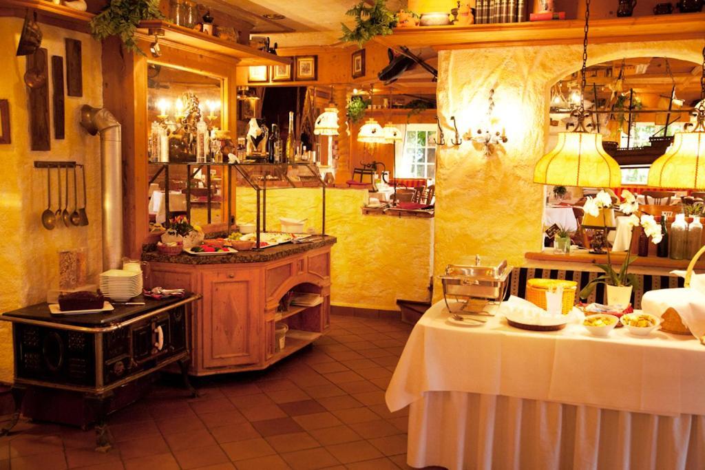 Landgasthof & Hotel Jagdhof Stralsund Luaran gambar