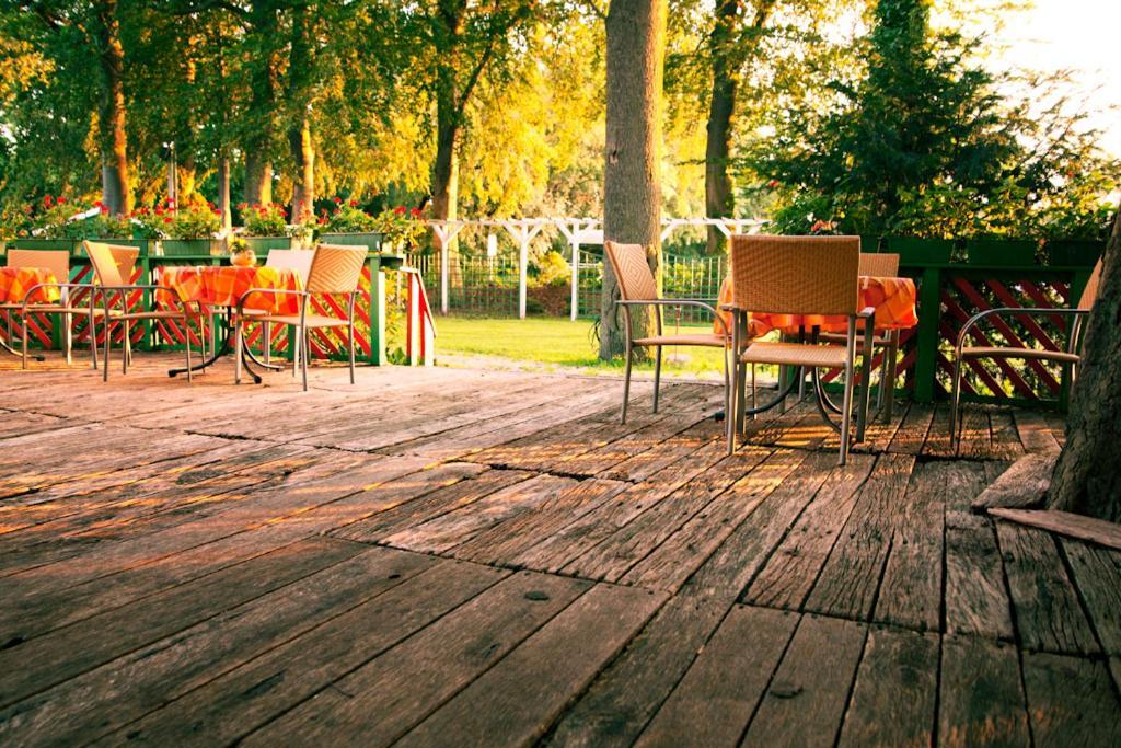 Landgasthof & Hotel Jagdhof Stralsund Luaran gambar