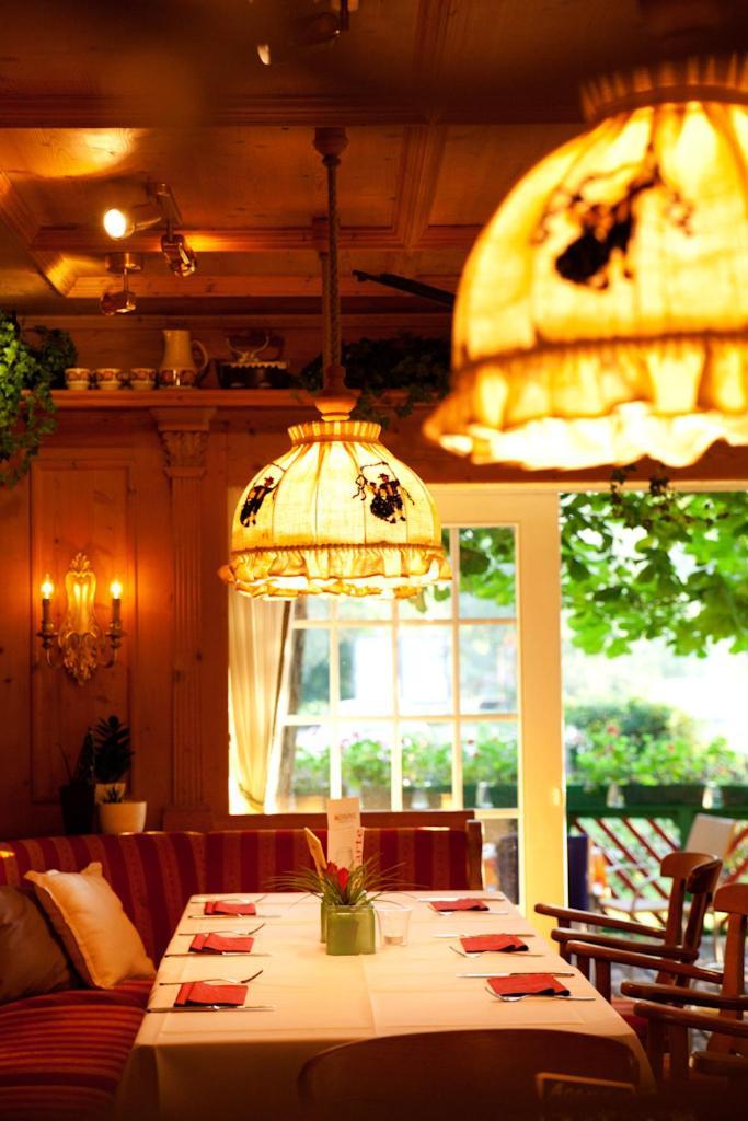 Landgasthof & Hotel Jagdhof Stralsund Luaran gambar