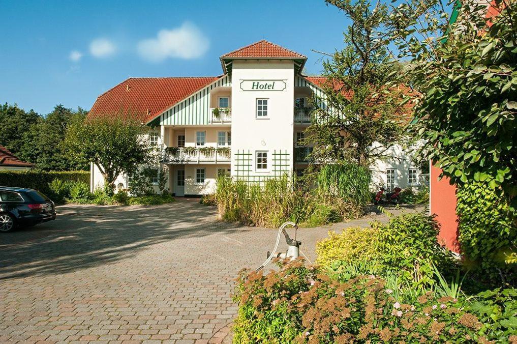 Landgasthof & Hotel Jagdhof Stralsund Luaran gambar