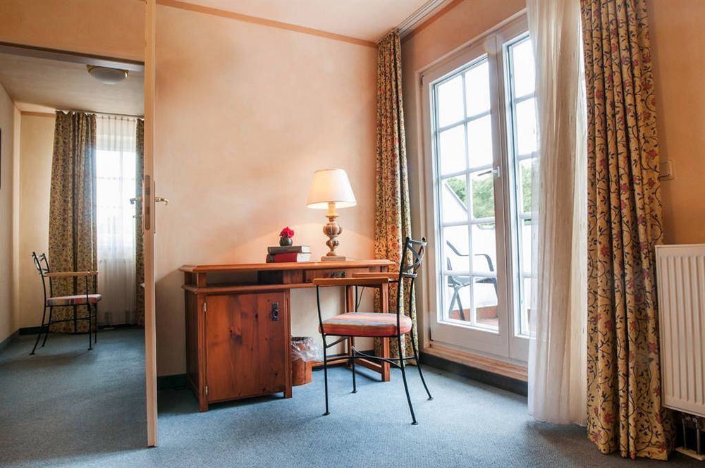 Landgasthof & Hotel Jagdhof Stralsund Luaran gambar