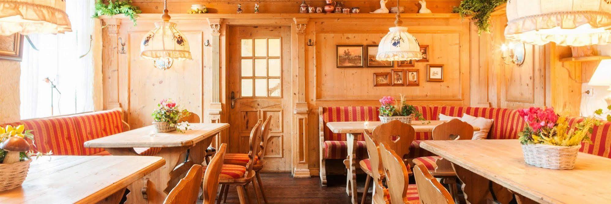Landgasthof & Hotel Jagdhof Stralsund Luaran gambar