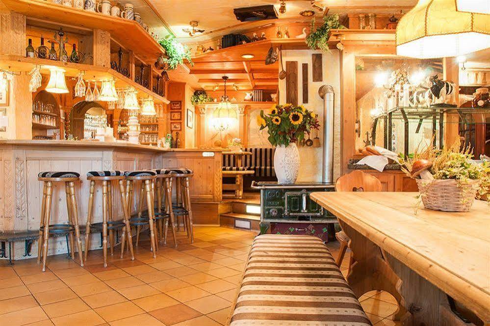 Landgasthof & Hotel Jagdhof Stralsund Luaran gambar