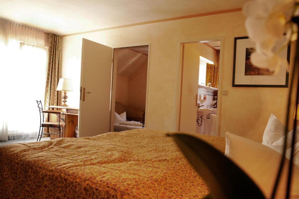 Landgasthof & Hotel Jagdhof Stralsund Bilik gambar